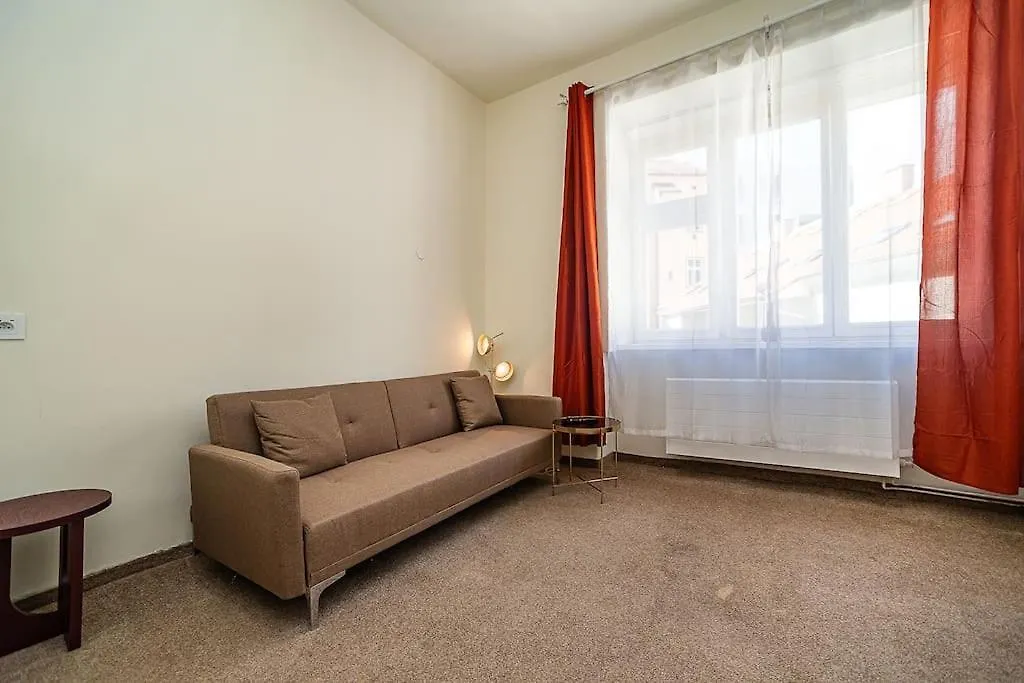 Modern, Bright Studio In A Great Location Prague Czech Republic